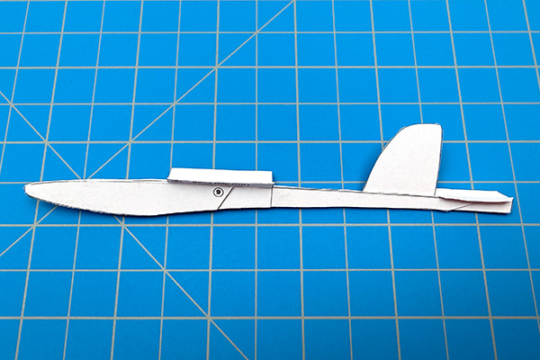 Step 4 - Glue parts 8+9